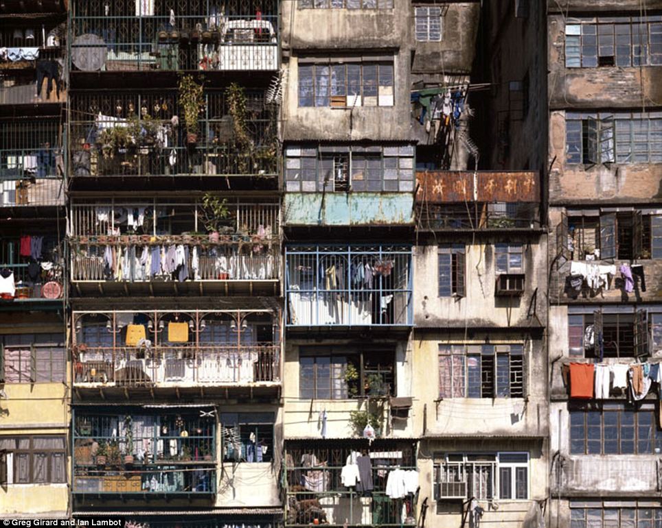 Kowloon Walled City broken apartments